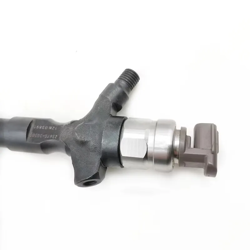 Common Rail Injector 23670-30300 095000-7750 23670-39276 for HILUX III Pickup 2.5 D-4D 4WD for Denso