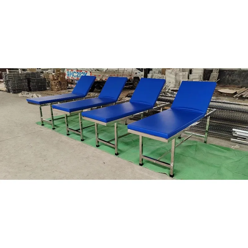 Las clínicas médicas utilizan camas portátiles para examen de pacientes hospitalarios con listas de verificación ajustables