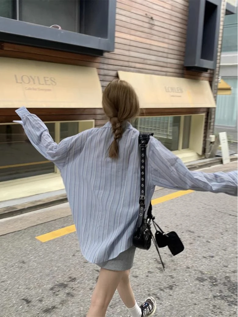 Ele Long Sve مخطط للحماية من الشمس irt المرأة فضفاضة Sle الخريف الزي غير الرسمي تصميم نظام الملح تخفيف Faion