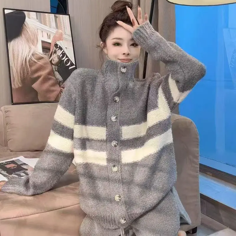

Korean contrasting color turtleneck knitted cardigan autumn and winter striped sweater women loose versatile
