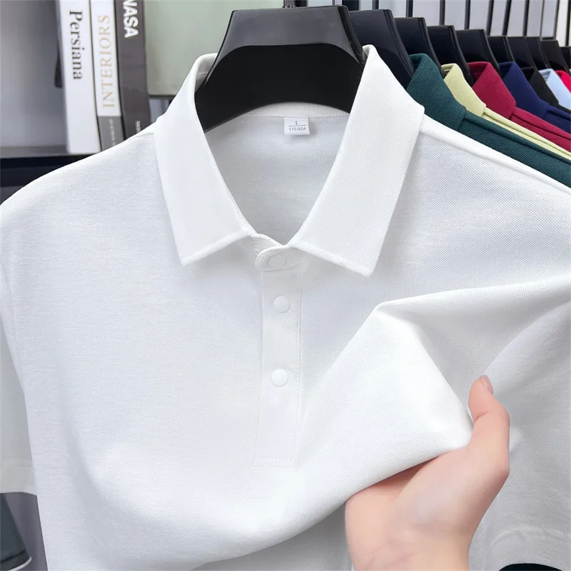 Loose fit cut, suitable for all body types, easily paired with jeans or casual pants, adaptable to various occasions, small side