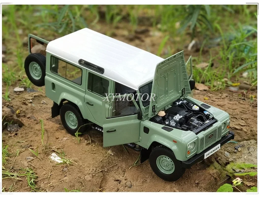 1/18 Century Dragon For Land Rover Defender 110 Diecast CAR MODEL TOYS Boys Girls Collection Green/Red/Black/Gray Metal,Plastic