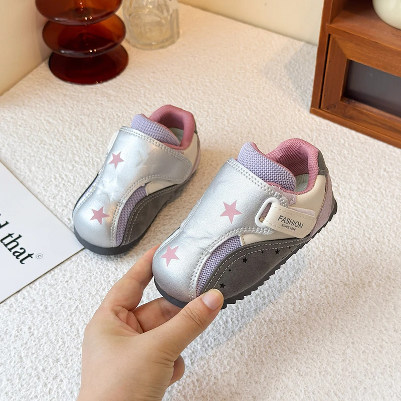 

Girls' Soft-Soled Sports Shoes Casual Versatile Fall Collection 2026 Children's Footwear Comfortable Big Size Kids Sneakers
