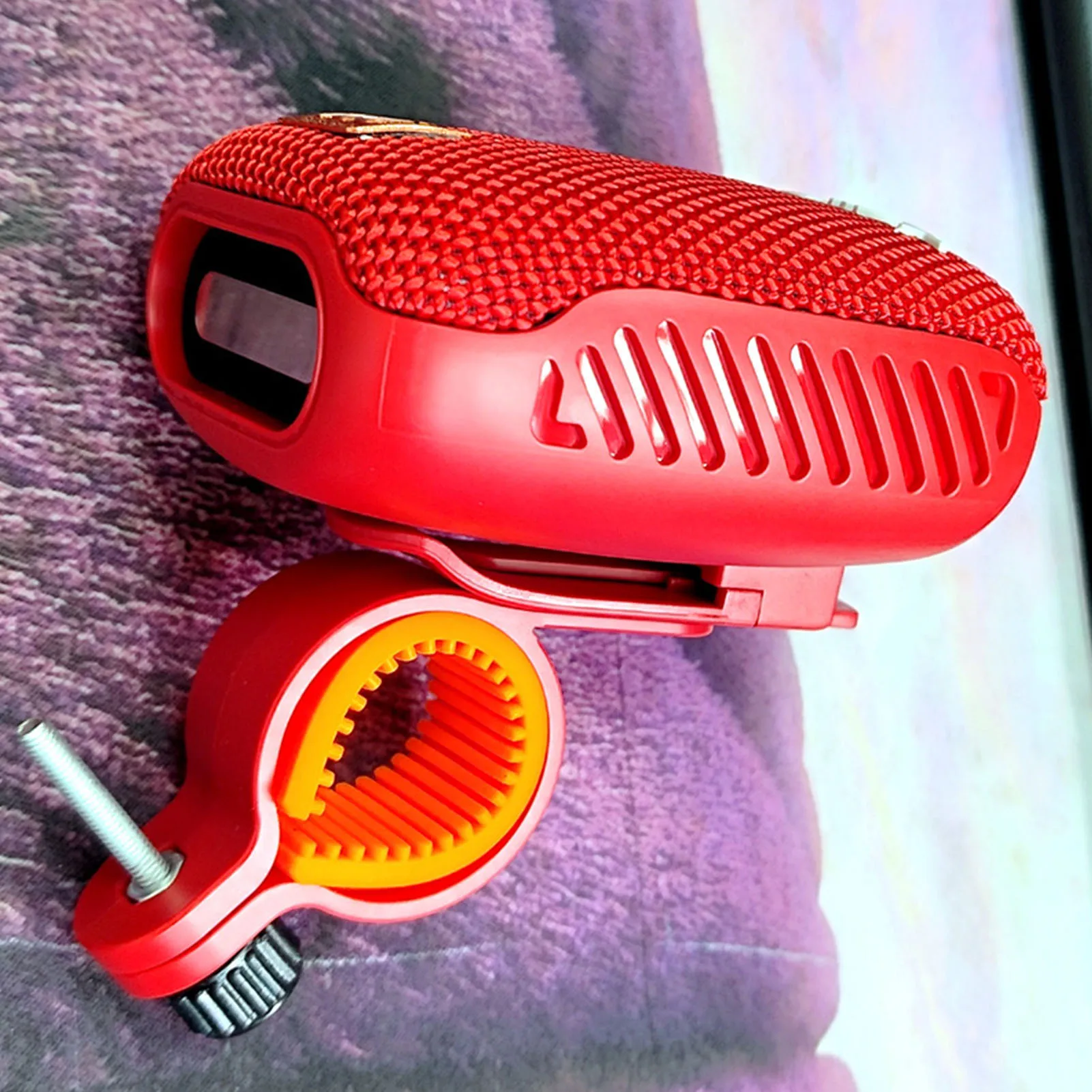 Bike  Speaker FM Radio  Wireless  Speaker  Use Dual Pairing Fashionable Look for Cycling