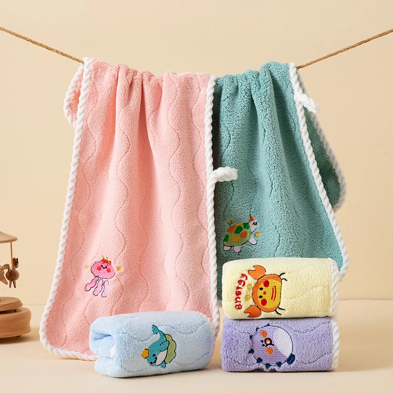 

25*50cm Baby Coral Fleece Towel for Baby Gift Kids Bathroom Hangable Handkerchief Cute Cartoon Printed Face Towel