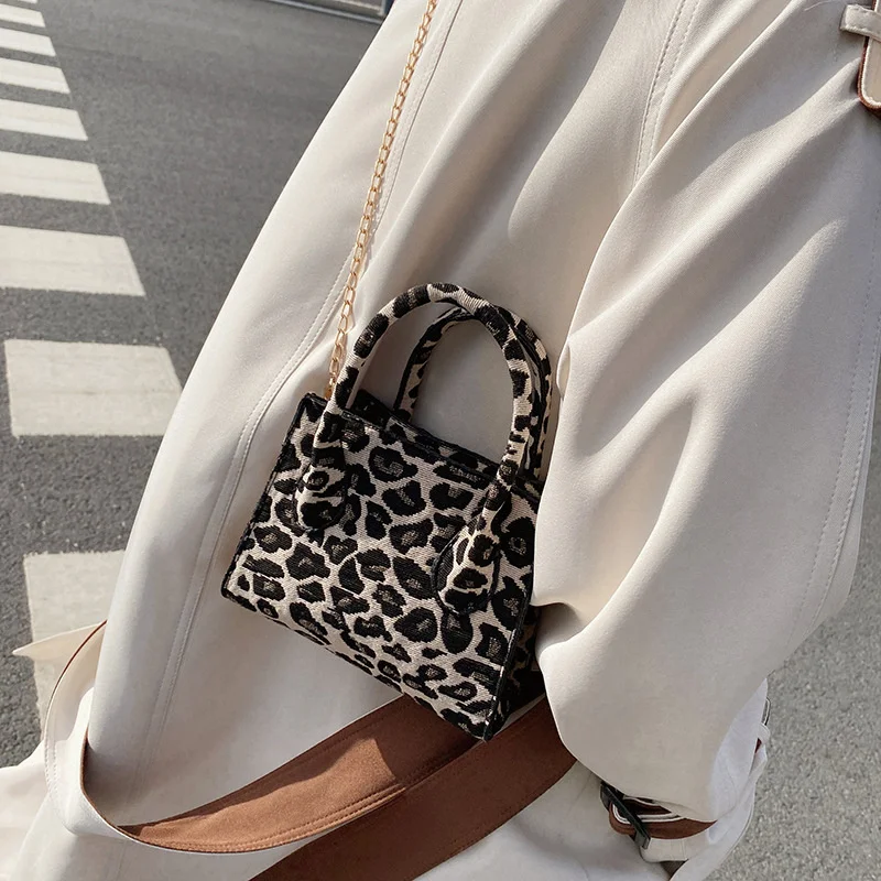 French Texture Female 2021 New Leopard Trend Portable Shopping Large Capacity Woolen Square Bag Designer Handbag