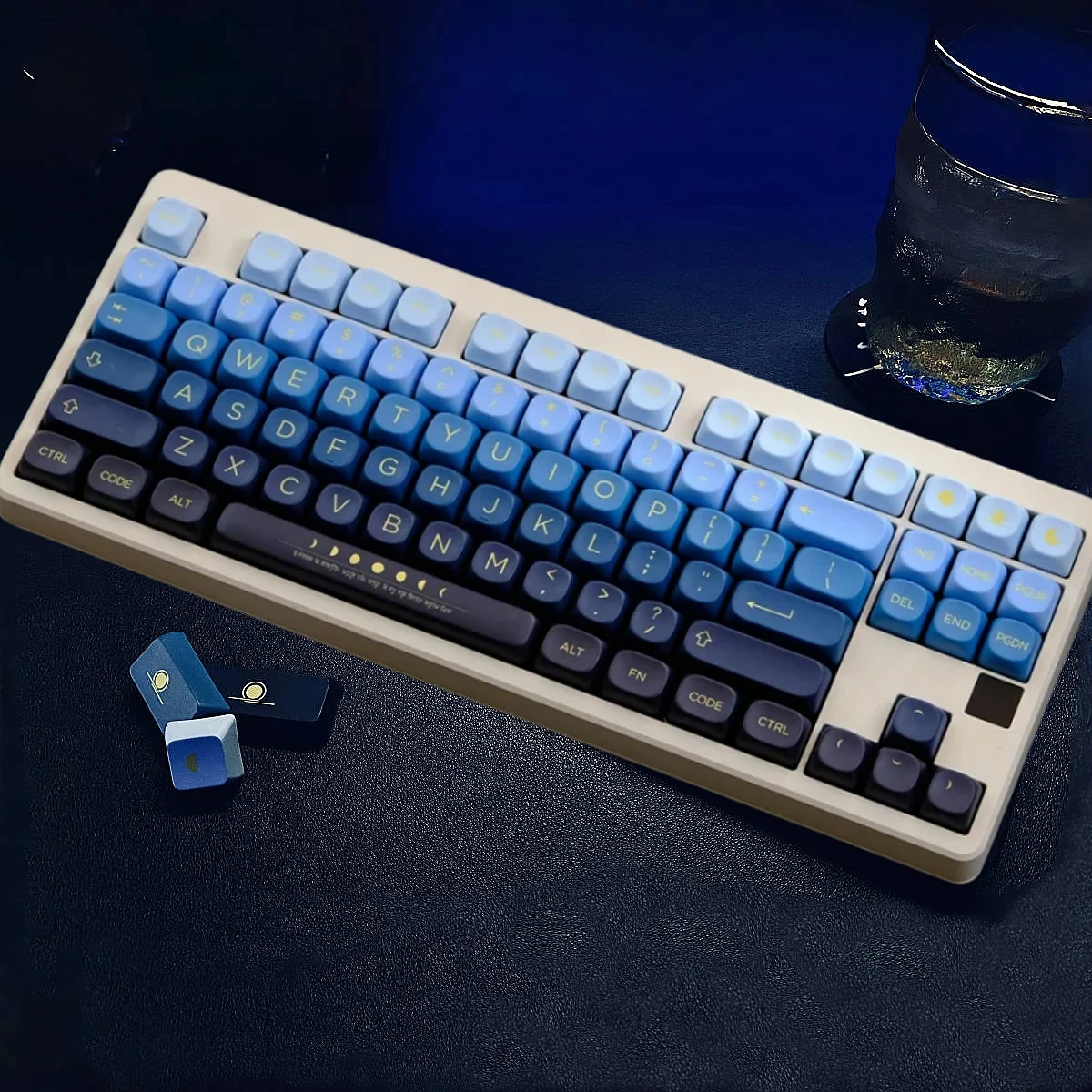 

PBT Moonrise Keycaps MOA Profile Keycap Dye Sublimation Key Caps 126 Keys For MX Switch Mechanical Game Keyboard