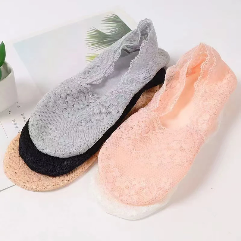 5 Pairs of WOMEN'S Spring/summer Sweat Absorbing Deep Necked Silicone Anti Slip Thin Cherry Blossom Lace Boat Socks image 3
