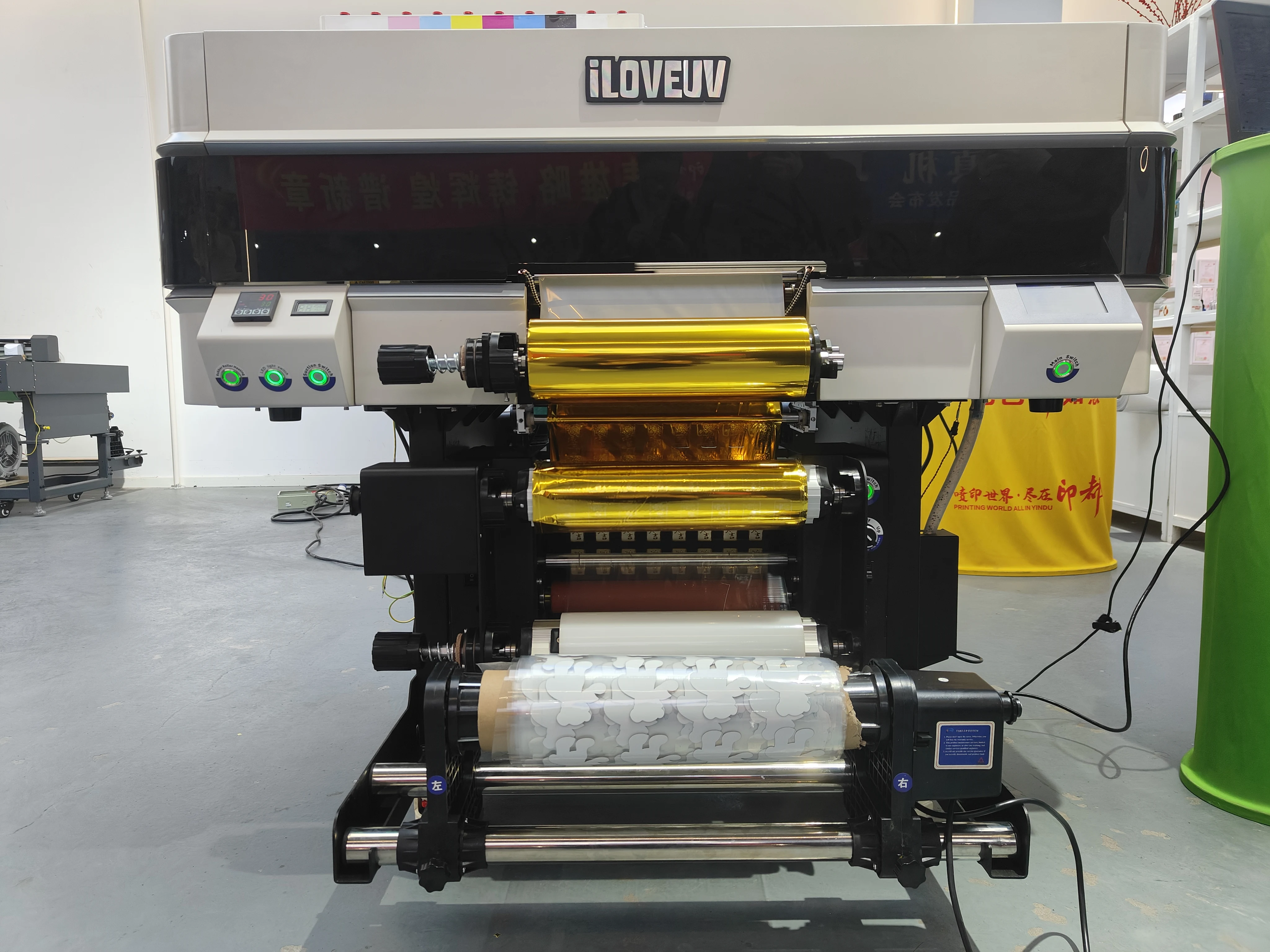 HOT  Mini Uv Dtf Printer 8 Color 4 Heads A3 Uv Dtf Printing Machine Gold Foil Uv Sticker Cup Wraps
