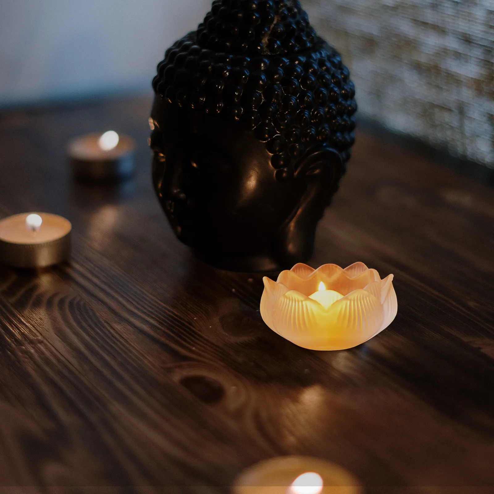 2Pcs Exquisite Lotus Shaped Glazed Candleholders Decorative Glass Candleholders Religious Tabletop Ornament