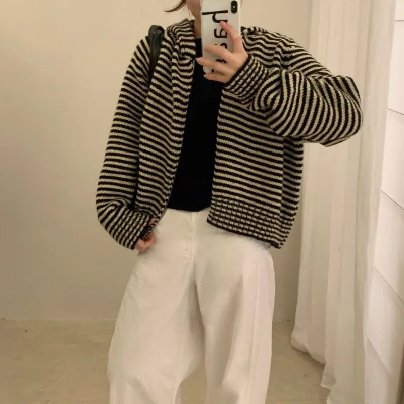 Korean Style Color Blocking Striped Casual Hoodie Coats 2026 Autumn Winter Fashion Knitted Zipper Hooded Jacket Japan Streetwear