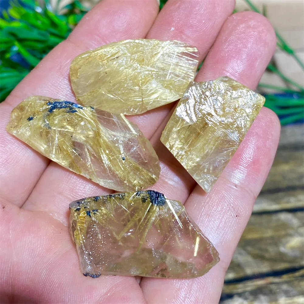 Piedra cruda rutilada de oro Natural, rutilada piedra preciosa, cristal de cuarzo para el cabello, Feng Shui, Mineral, energía curativa, decoración del hogar, regalo de Palma