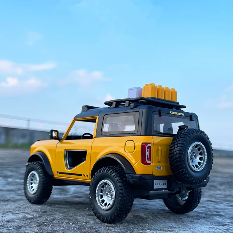 1:32 Ford Bronco Lima Alloy Car Model Diecast Metal Modified Off-road Vehicle Car Model Simulation Sound and Light Kids Toy Gift