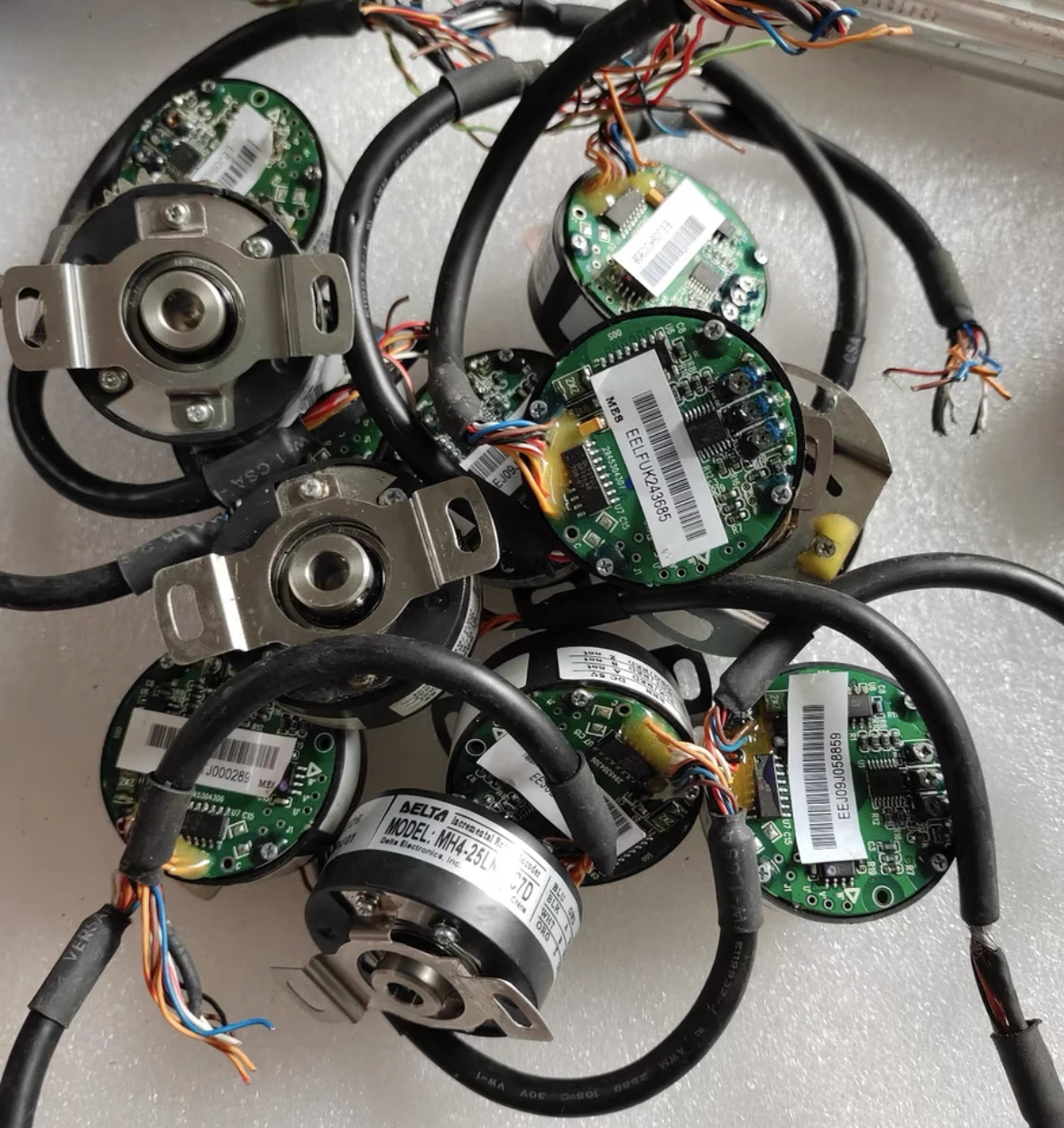 Uji encoder MH4-25LN65C7D bekas OK