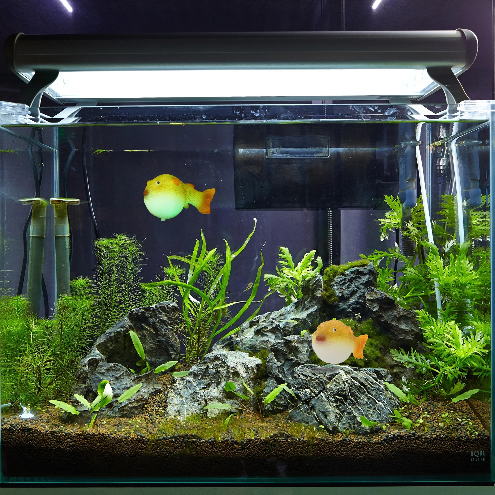 

Yellow Luminous Simulation Puffer Fish Aquarium Decoration Fluorescent Silicone Safe for Fish and Water Environments
