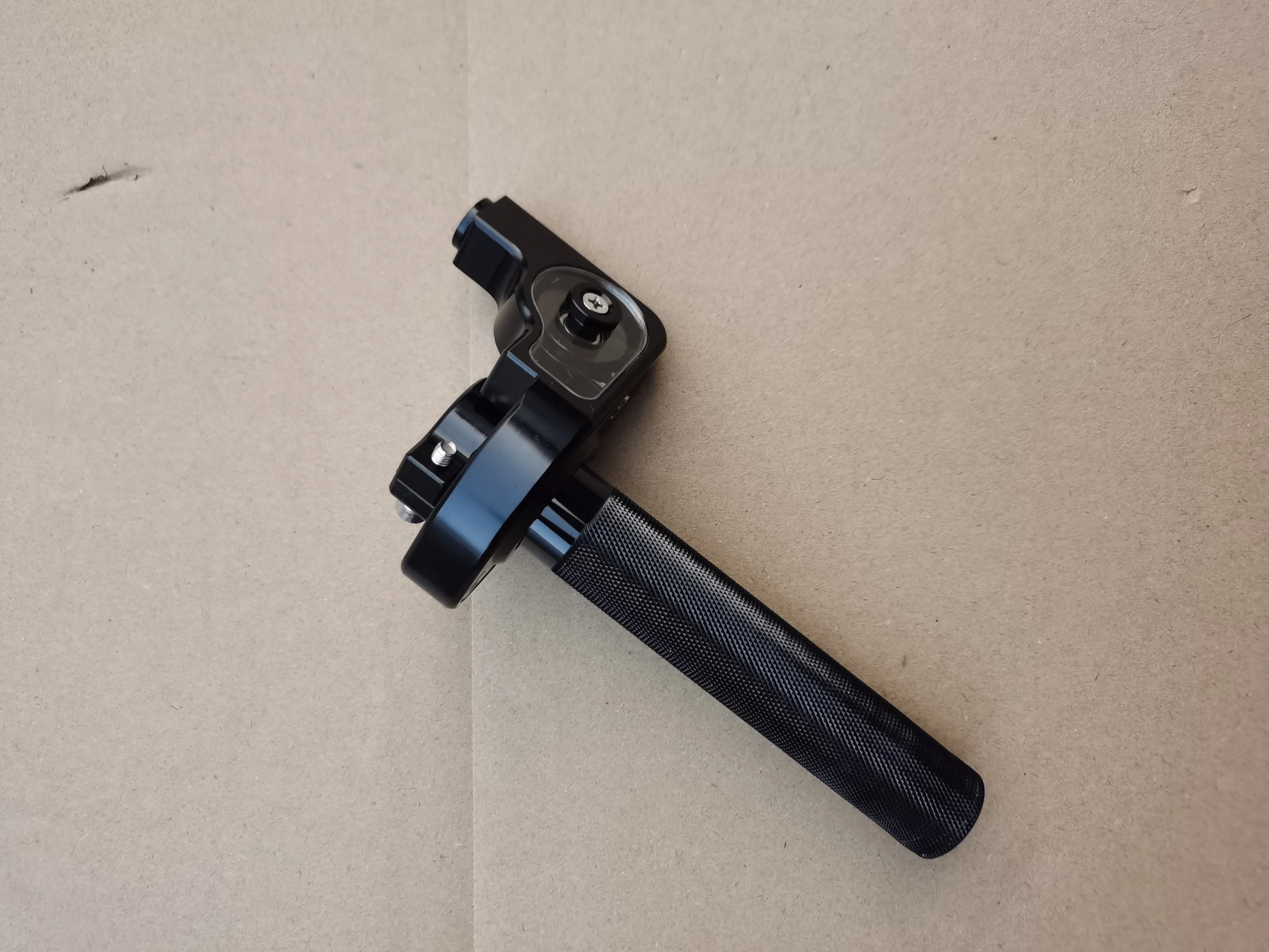 

CT70 CNC Aluminum 22mm 7/8 Inch Multicolor Accelerator Throttle Twist Grips Handlebars Universal Motorcycle Moped Scooter Bike