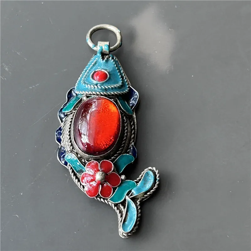 

Appreciation of Bronze Artifacts (Ring Pendant -8 Red Fish shaped Pendant)