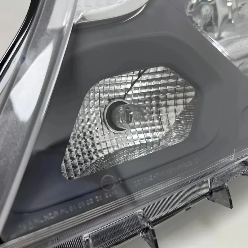 For 2014-2018 Mercedes Sprinter 2500 3500 headlights 9068203661