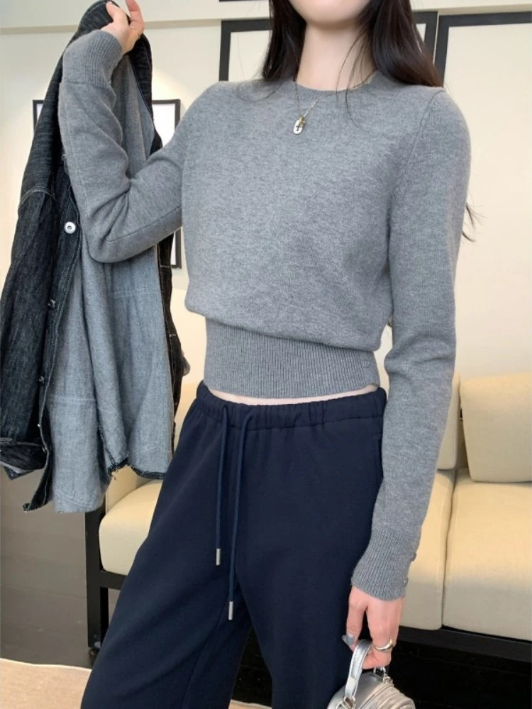 

Серый вязаный свитер с круглым вырезом и длинными рукавами, женская весенняя облегающая базовая рубашка в корейском стиле, повседневная универсальная модель