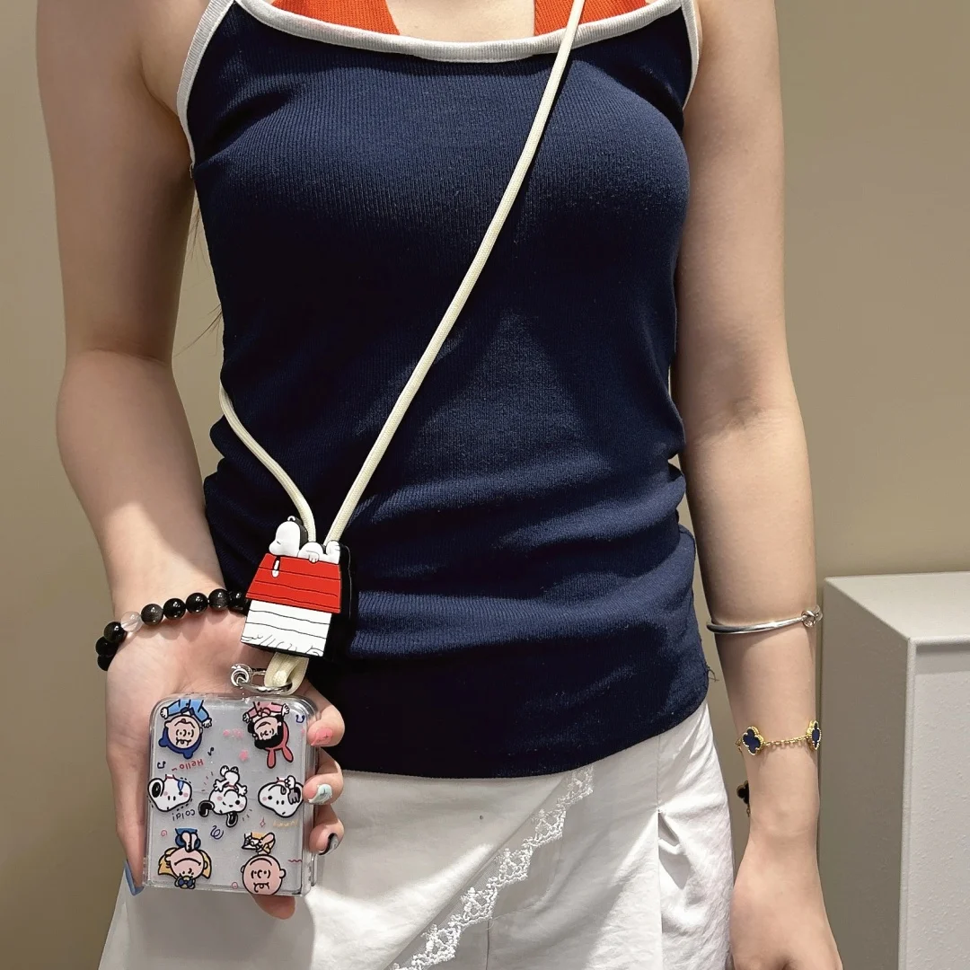 Funda de teléfono transparente con dibujos animados de Snoopy Charlie Brown para Samsung Galaxy Z Flip 7 6 5, funda trasera suave anticaída con purpurina