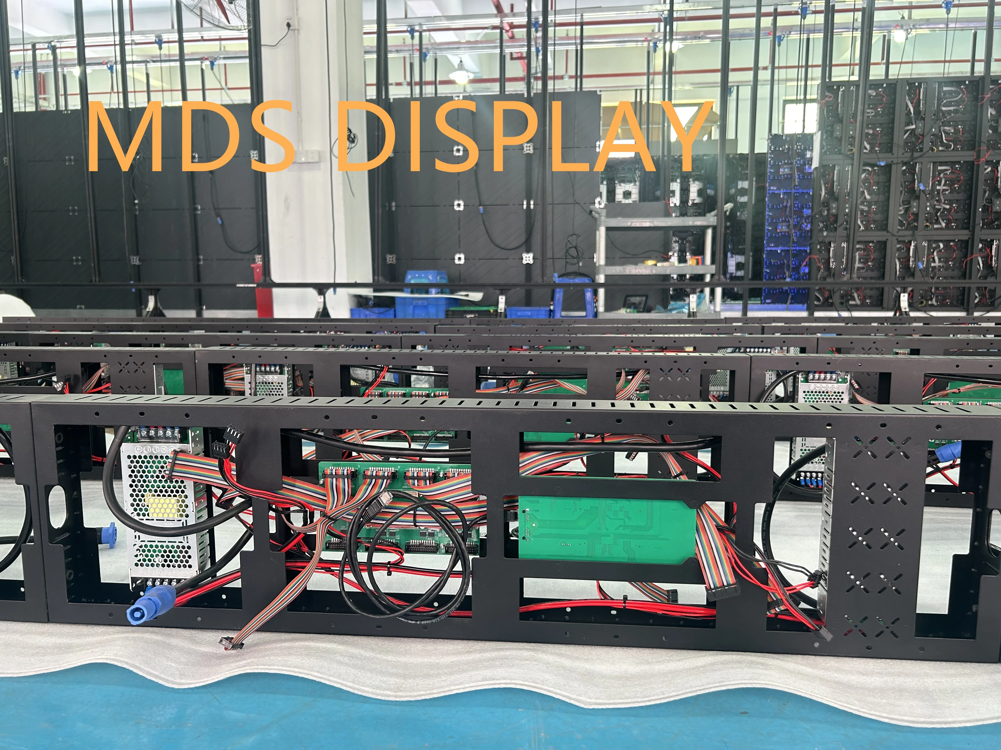 Display a LED per interni MDS Display a LED commerciale P1.86mm P2.0mm P2.5 mm Display video Parete Negozio al dettaglio Schermo commerciale