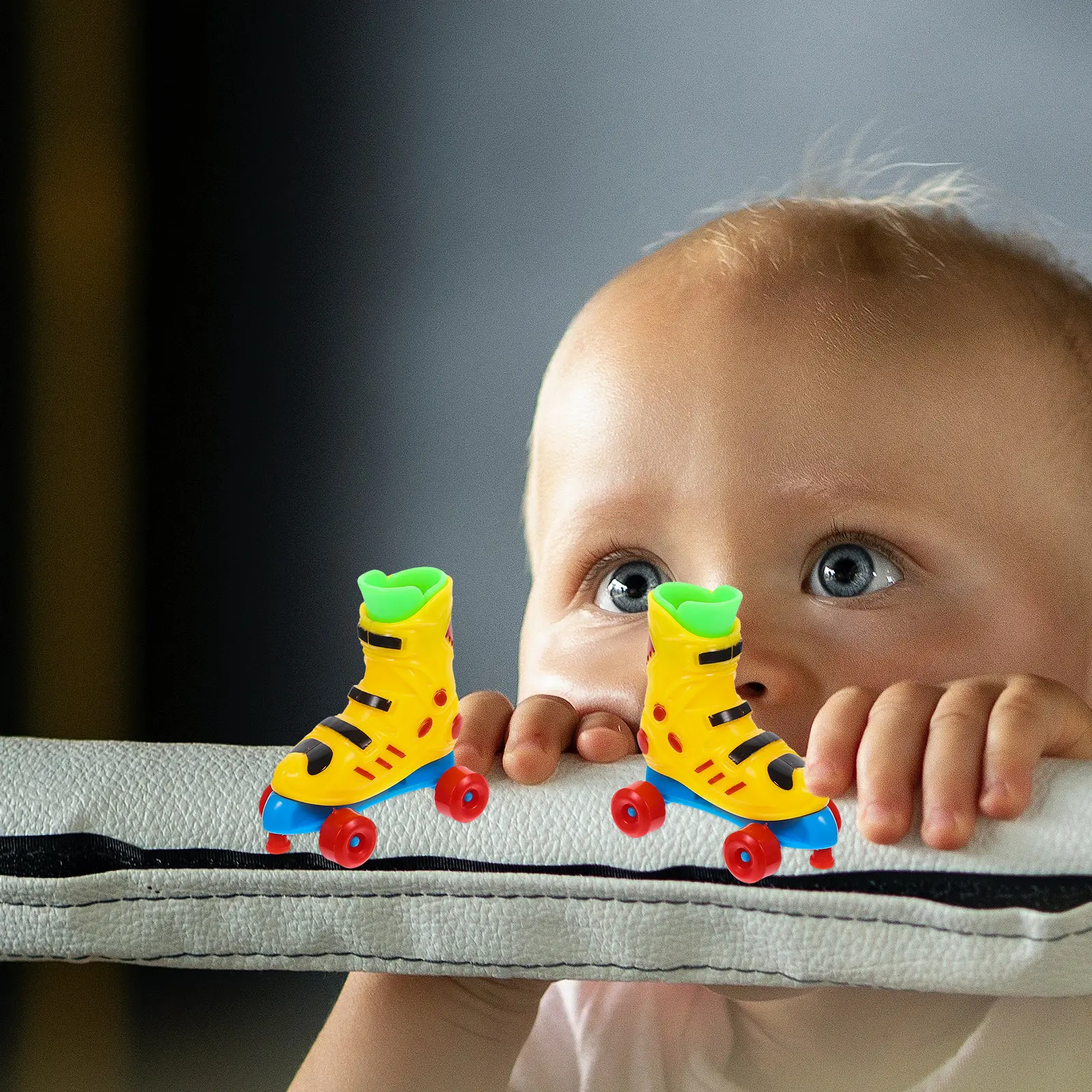 

2Pair Finger Roller Skate Set Funny Pressure Relief Fingertip Sports Skateboard Compact Desktop Entertainment Finger Skate