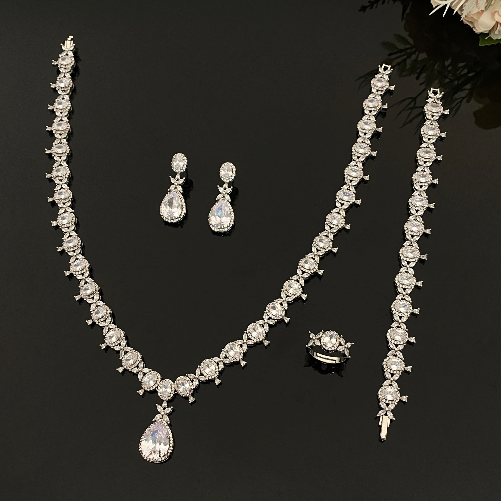 

Falair Platinum 4Pcs Jewelry Set Zircon Earrings Necklace Ring Bracelet Daily Wear Luxury Gift for Women Free Packaging