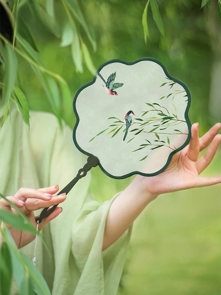 Eventail-rond-yaxiu-fait-main-broderie-double-face-lotus-et-pivoine-style-chinois-traditionnel-cadeau-decoratif-artistique
