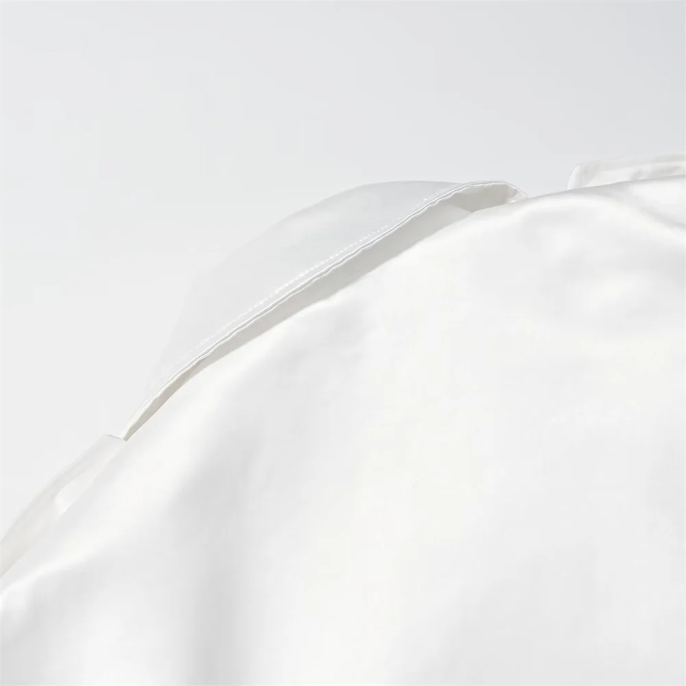 Jesienna nowa kolekcja odzieży damskiej, uniwersalna, codzienna kurtka wiatrówka z klapami, dwurzędowa, z długim rękawem, w jednolitym kolorze.