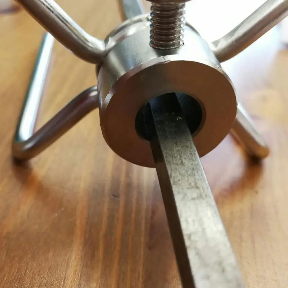 

2Pcs Rotisserie Prongs Meat Forks Iron Grill Barbecue Forks Replacement Heavy Duty Bbq Tool for Outdoor Party Camping