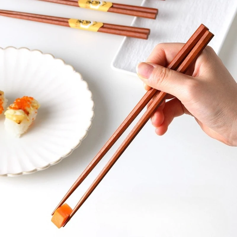 عيدان تناول الطعام اليابانية ذات طرف مدبب، عيدان تناول الطعام الخشبية المثمنة للاستخدام المنزلي، أدوات مائدة خشبية مقاومة للبكتيريا والعفن