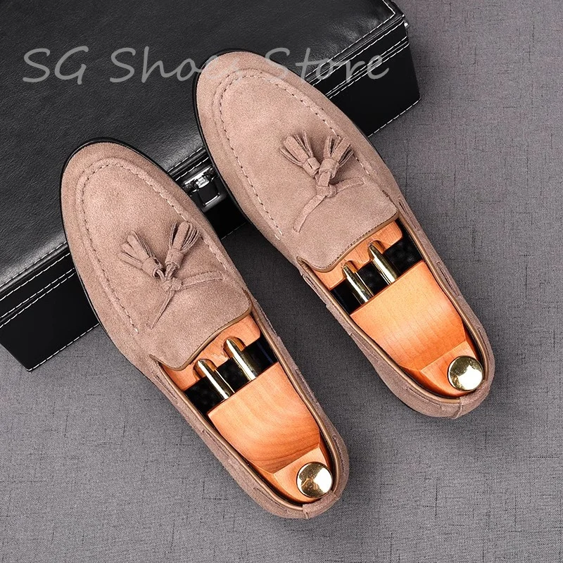 

Male Casual Loafers Soft Bottom Driving Shoes British Style Tassel Shallow Slip-On Suede Leather Shoes for Men Lazy Mules Shoes