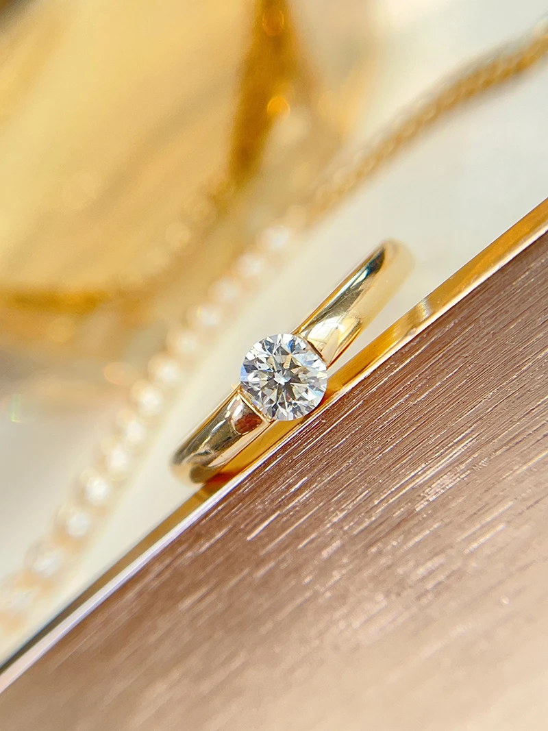 LUOWEND 100% 18K Yellow Gold Rings Classic Design Real Natural Diamond Engagement Ring for Women Wedding High Party Jewelry