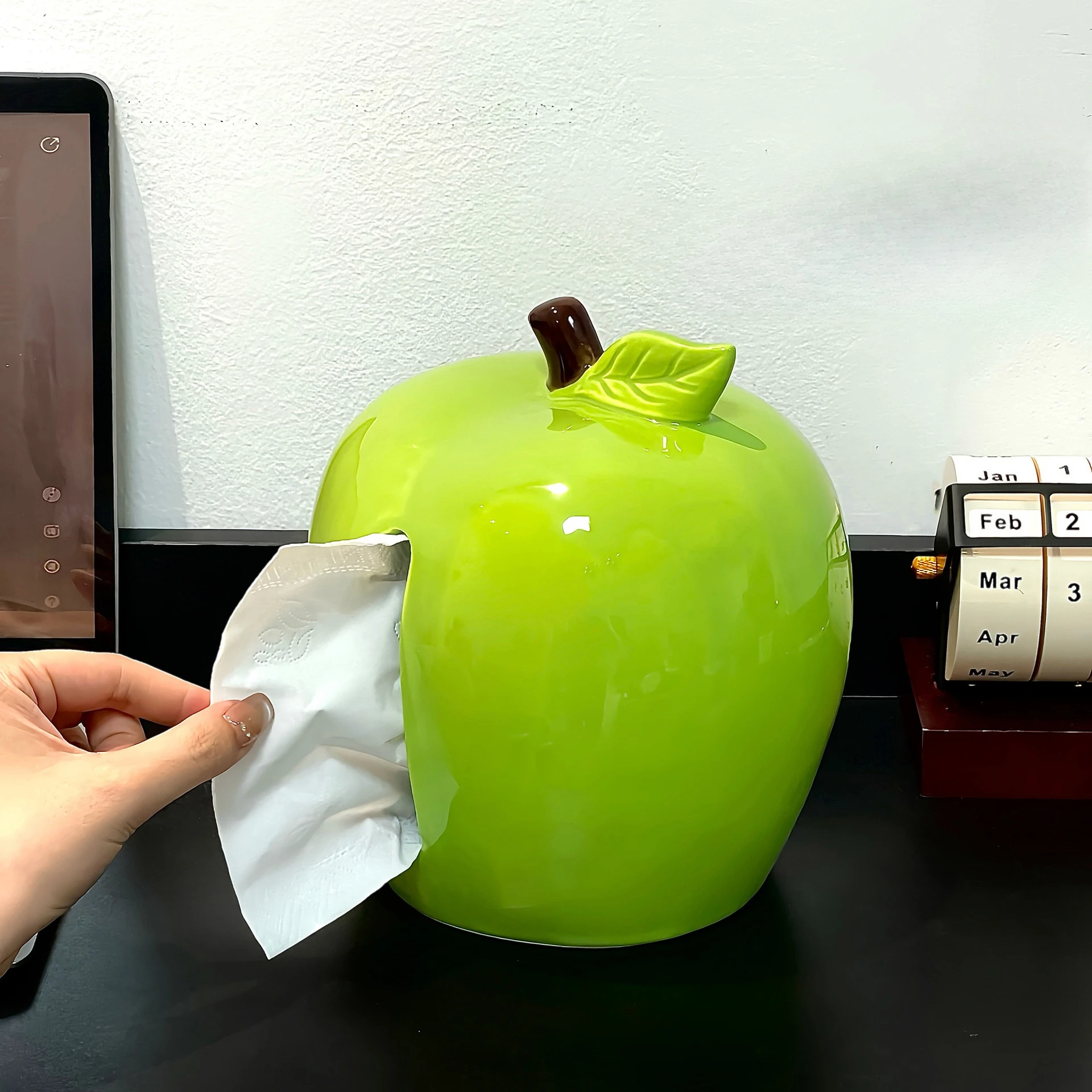 Premium Tissue Box Home Living Room Desktop Decoration Ornament Cute Carton High Value Tissue Storage