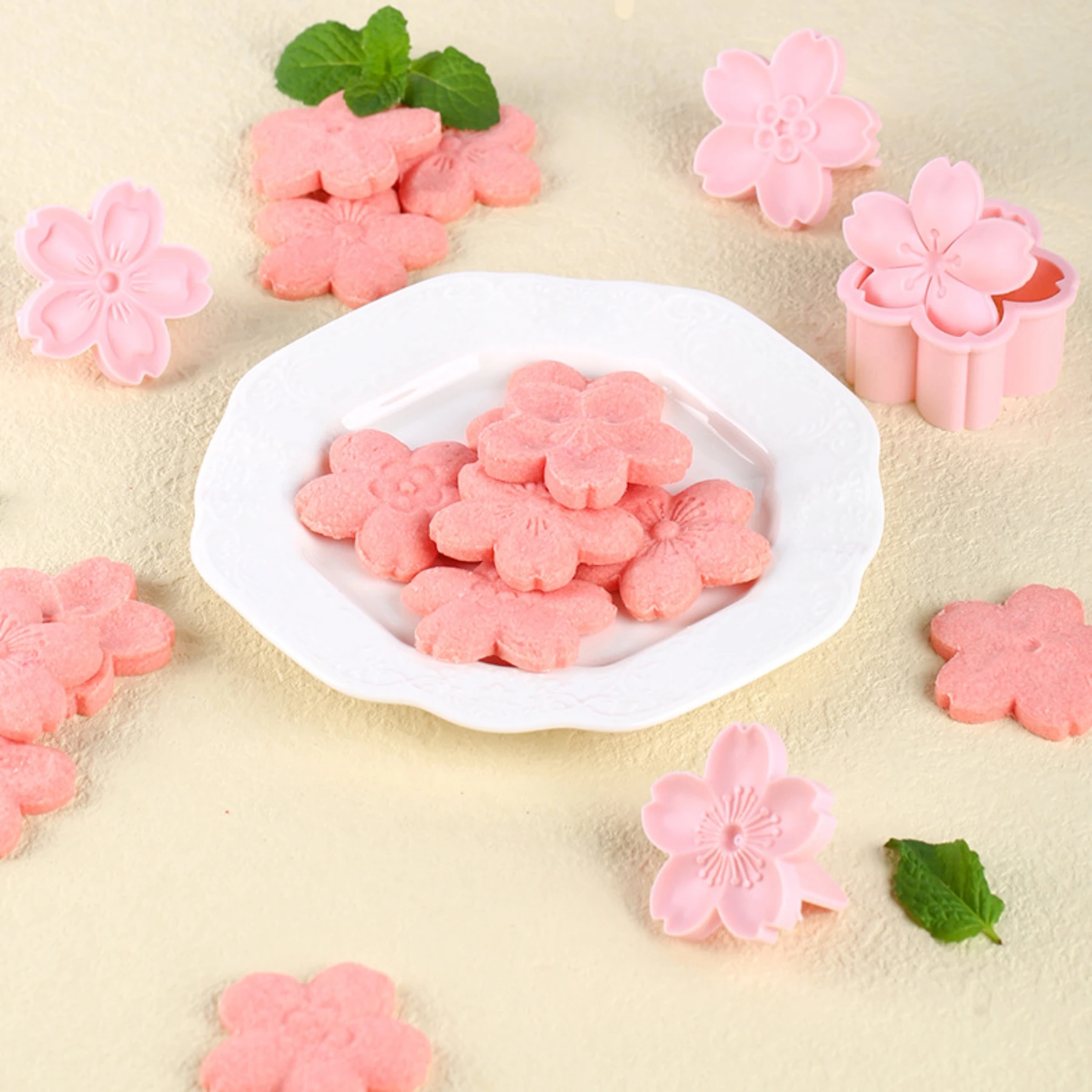 5pcs/set Sakura Flower Cookie Mold Stamp Biscuit Cutter Cherry Blossom DIY Fondant Cake Decor Floral Mould Kitchen Baking Tools