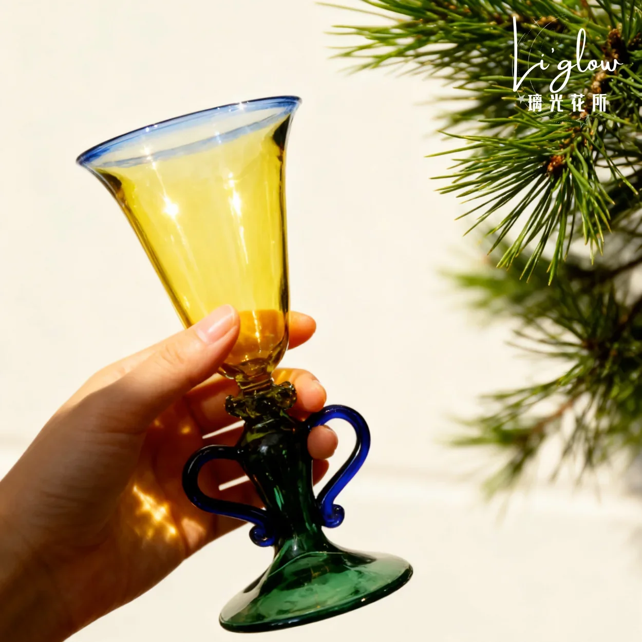 

Handmade Glass Wine Glass Creative Retro Goblet Glass Mug with Handle Coffee Juice Cup Drinkware Barware Champagne Glasses