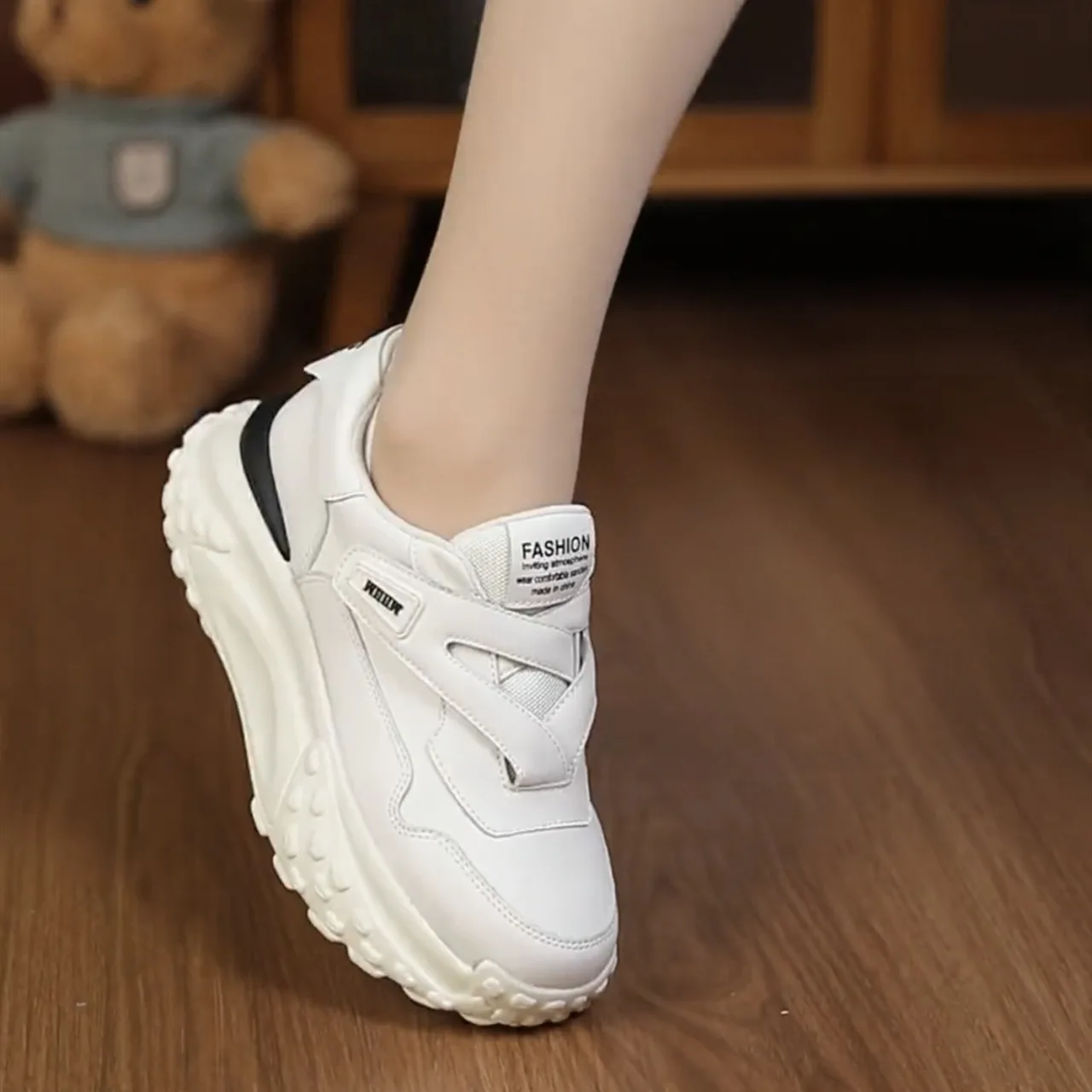 Women Chunky Sneakers Versatile Round Toe Height Increasing  Thick soled Sports Shoes Walking Running Outdoor 2024 Spring