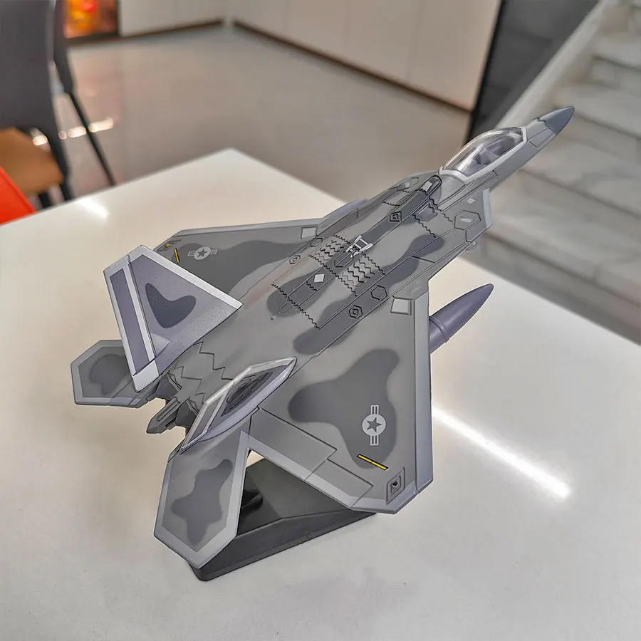 โจมตีนักสู้-โลหะสีเทาหล่อเครื่องบินทหารของเล่นรุ่นเหมาะสําหรับของขวัญวันวาเลนไทน์,ของขวัญวันเกิด