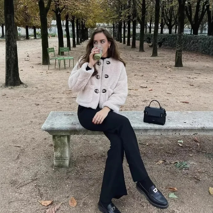 Women's Fashion Autumn Winter Warm Fleece Jacket Cream Teddy Fur Cropped Jacket With Toggle Buttons For Casual Autumn Wear NAKV