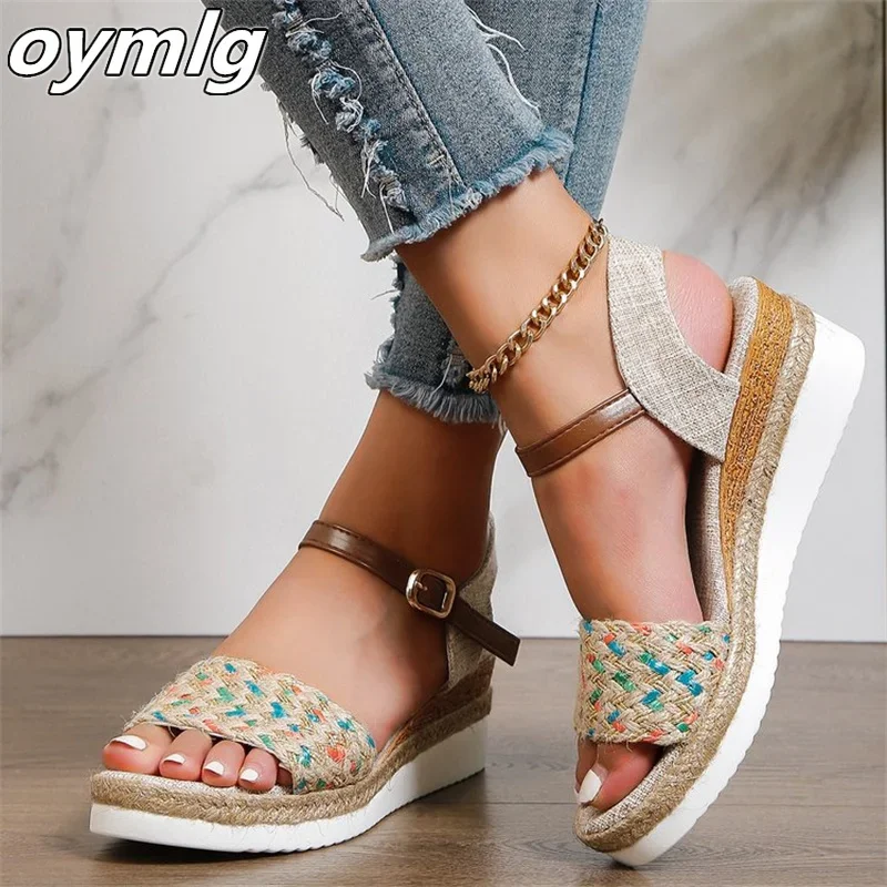 

2024 New Women's Shoes Large Thick Sole Simple Fashion Buckle Wedge Sandals High Heels