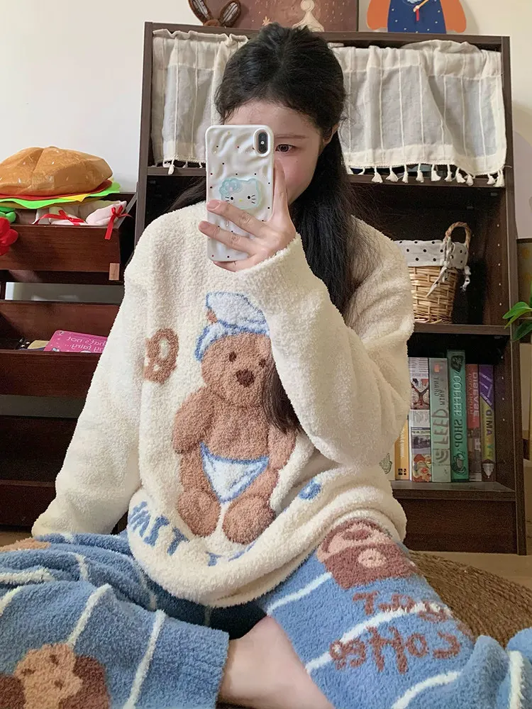 2025 nuevo estilo japonés Ins oso de dibujos animados pijamas de cuello redondo suave fino polar dulce linda chica cálido Otoño Invierno ropa de casa