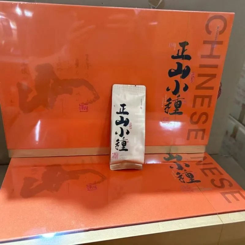 2026-new-tea-gift-box-set-featuring-zhengshan-xiao-zhong-black-tea-small-sachets-high-end-packaging-box-customizable-gift-box