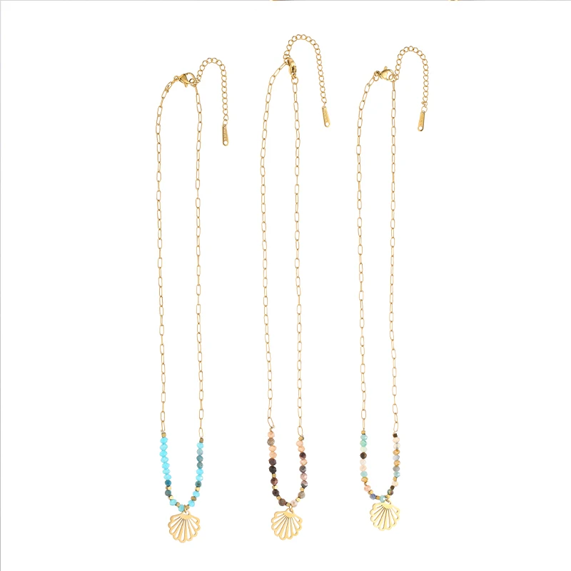 Bohemia Handmade Rice Beads Chain Necklaces for Women Fashion Stainless Steel Hollow Maple Leaf Pendant Necklace Jewelry Gifts