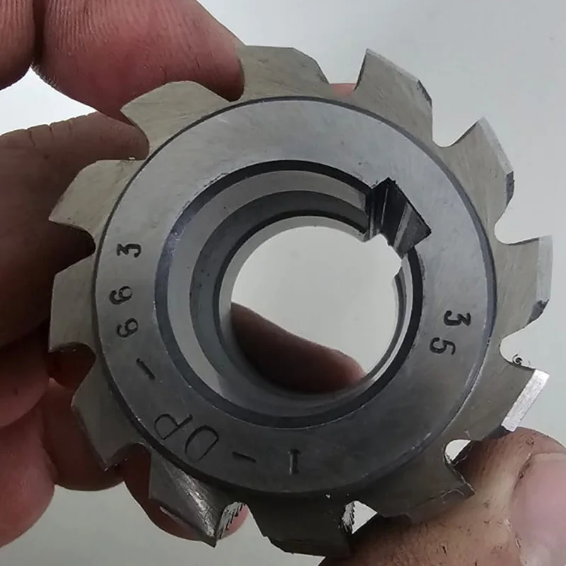 Gear Hob Generator milling cutter, for splined shafts, det-ground, in HSS M35 - DP 24/48 AP 30° - Ø 50 x 25/31 x Ø 22