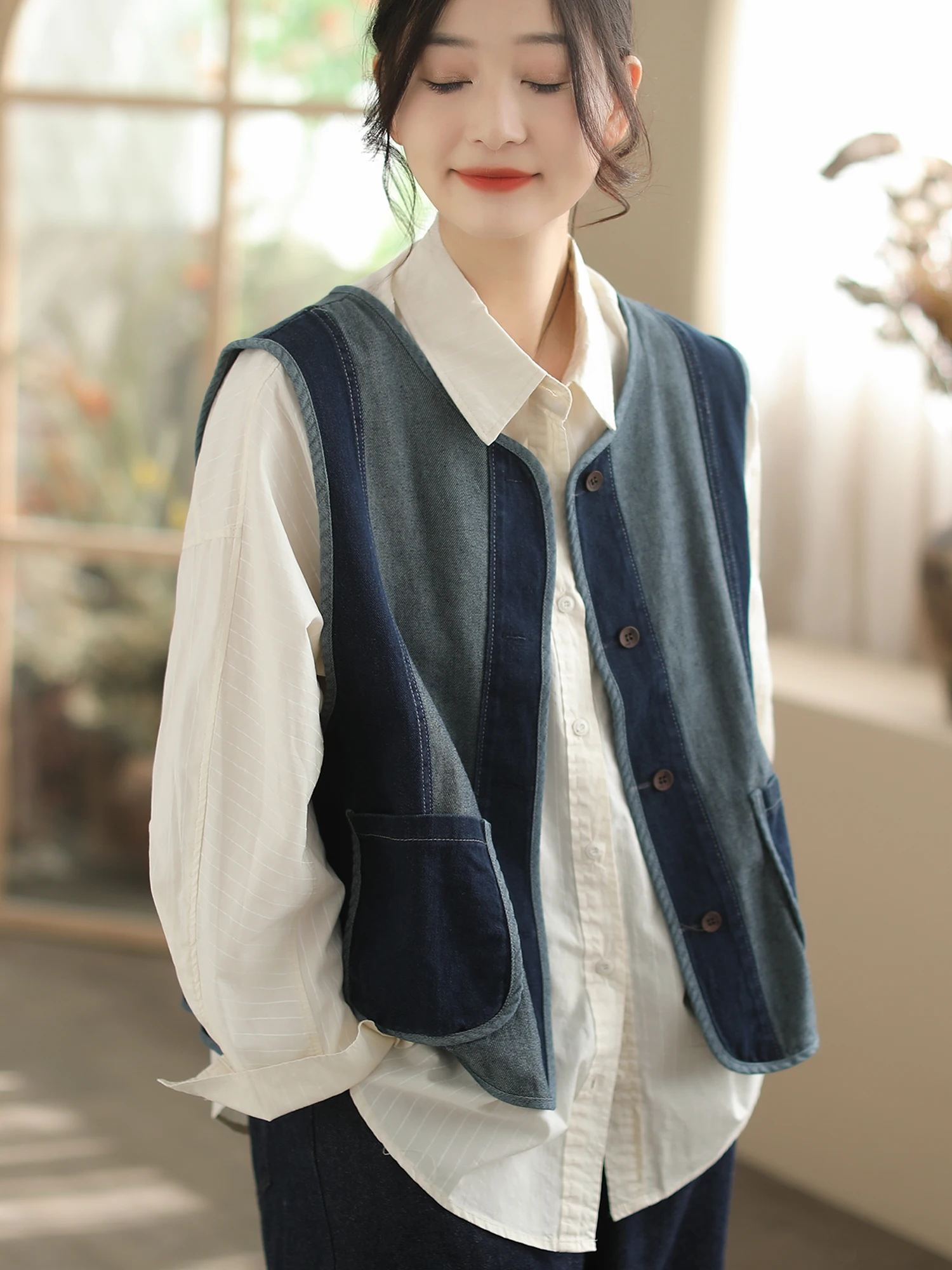 

Женская джинсовая куртка Kyu свободного кроя с простым дизайном, весенняя модная верхняя одежда с круглым вырезом и застежкой на одну пуговицу