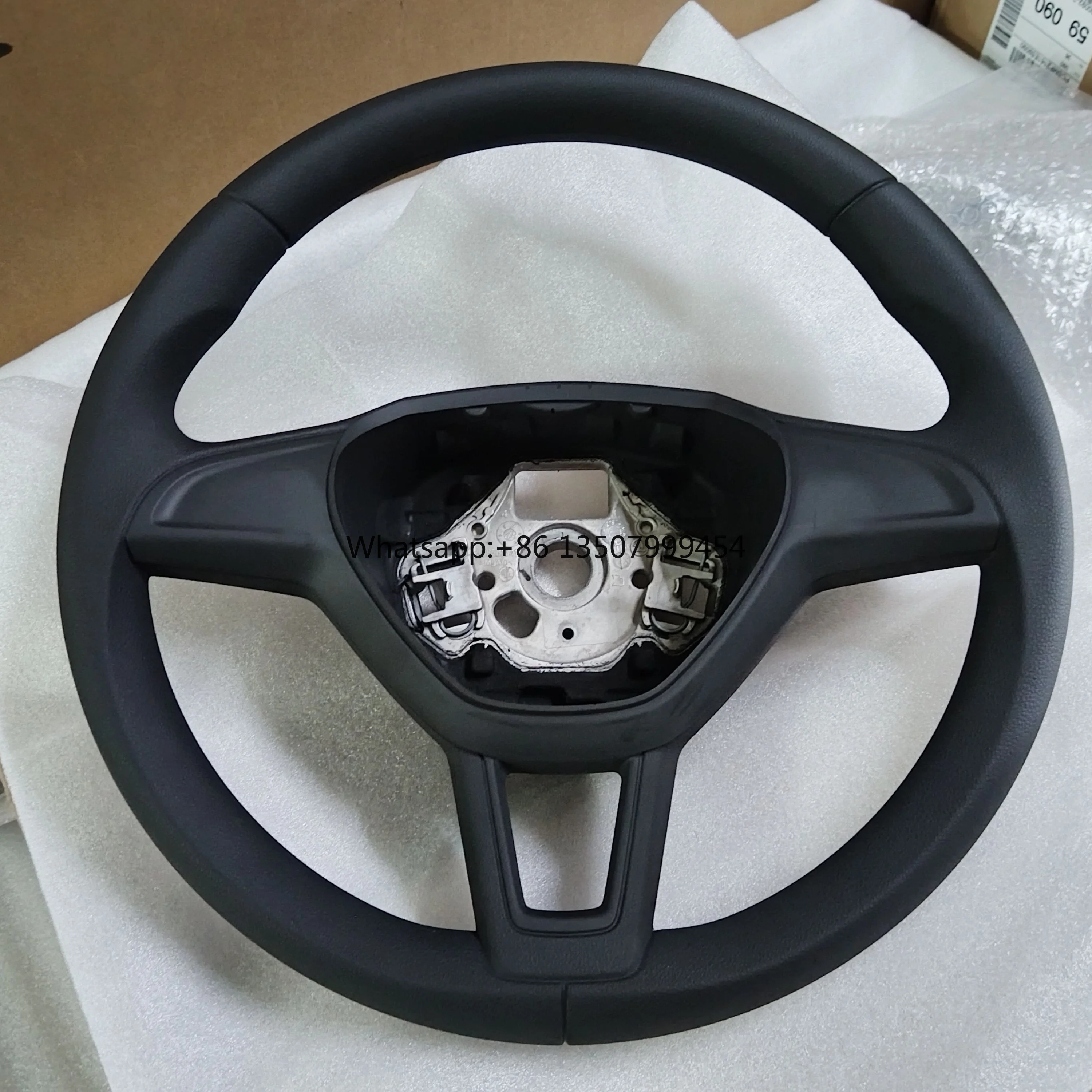 

Рулевое колесо в сборе с тремя спицами 5JD419091C E74 5K0419091 5LD419091 5ND419091 18D419091C 19D419091 1KD419091F