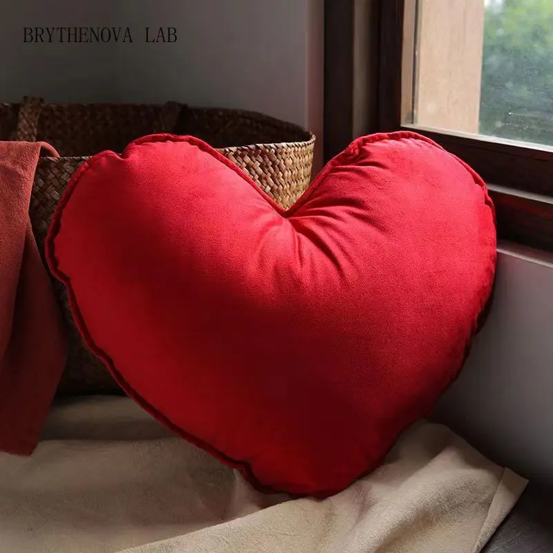 Lovely Heart-shaped Pillow Stuffed Soft Velvet Cushion Red Cushion Heart Bedroom Sofa Bed Wedding Decor Photography Props
