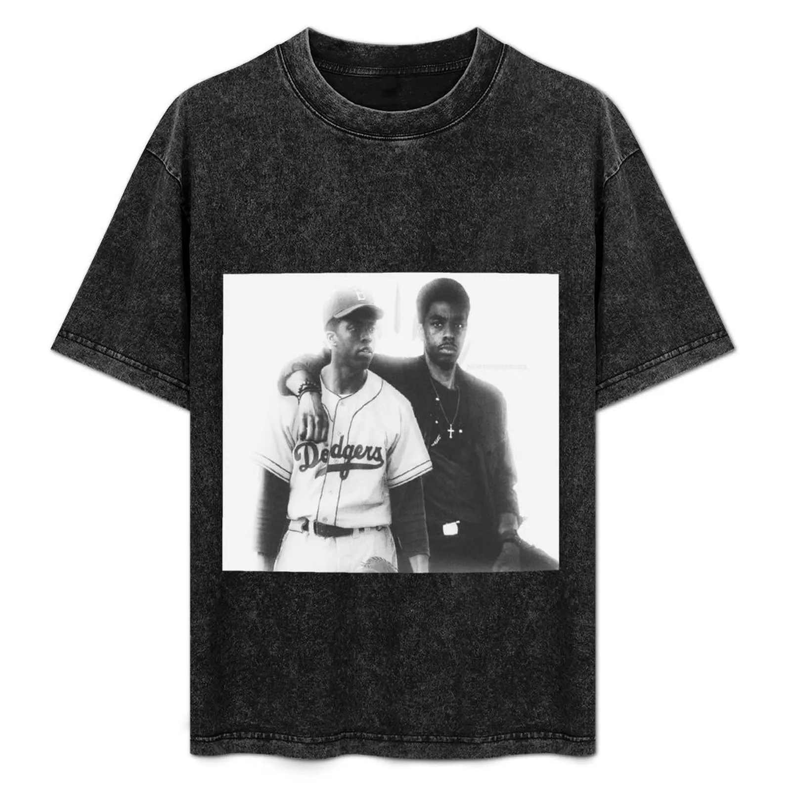 

Chadwick Boseman RIP T-Shirt Big and Tall Basic Tee Shirt