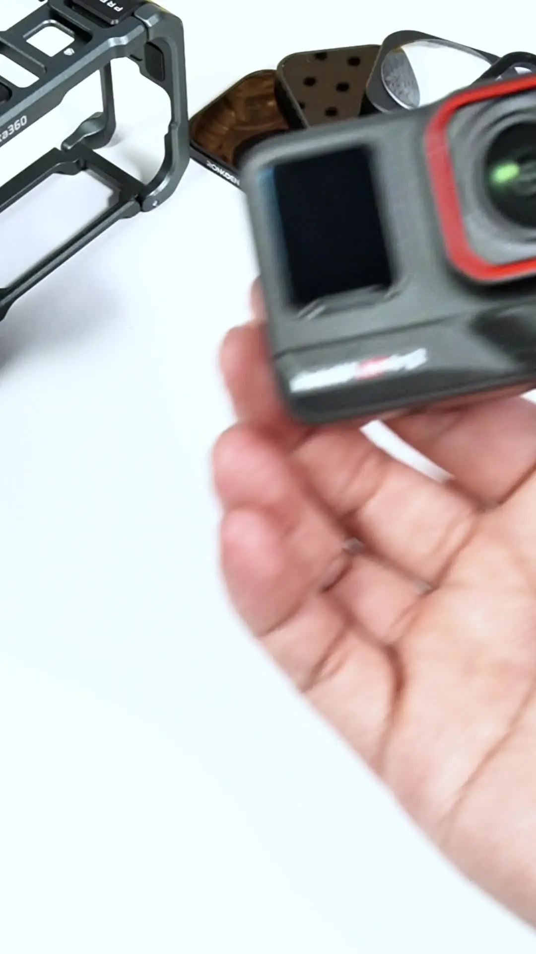 3 قطع من الزجاج المقوى لحماية شاشة Insta360 Ace Pro 2 وAce Pro، فيلم حماية للعدسة الأمامية والخلفية بدرجة صلابة 9H، أداة محاذاة، حافة 2.5D