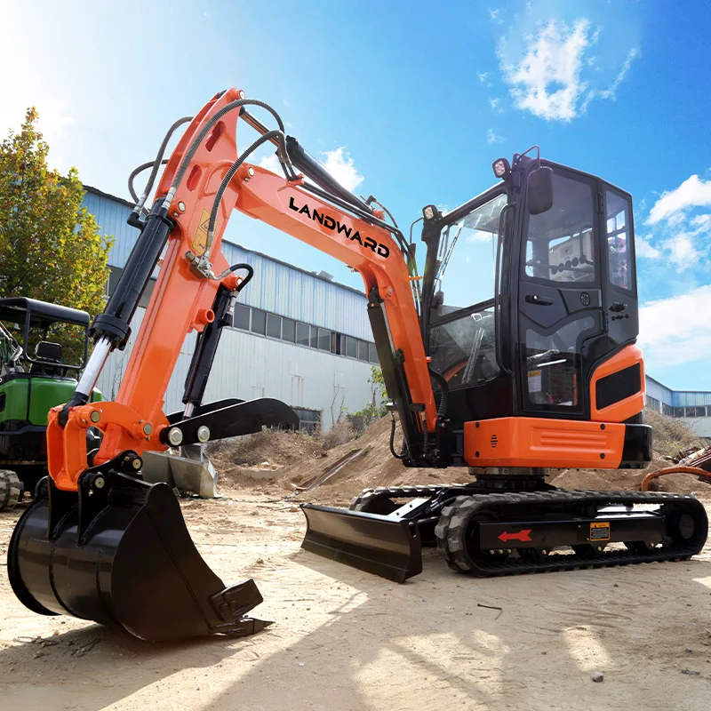 LANDWARD Factory Customized Mini Excavator 2.5 Tons Euro 5 Crawler Mini Digger Compact Home Farm 1 Ton Mini Excavator Trencher